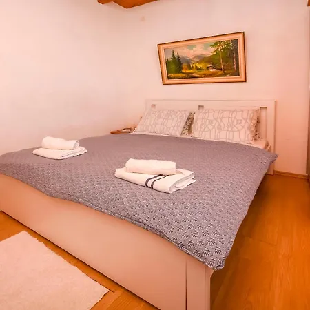 Apartament Grozdana *